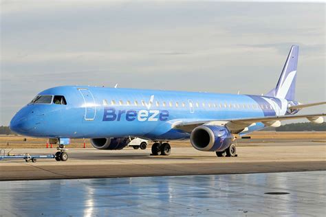 rbrezze|Breeze Airways .